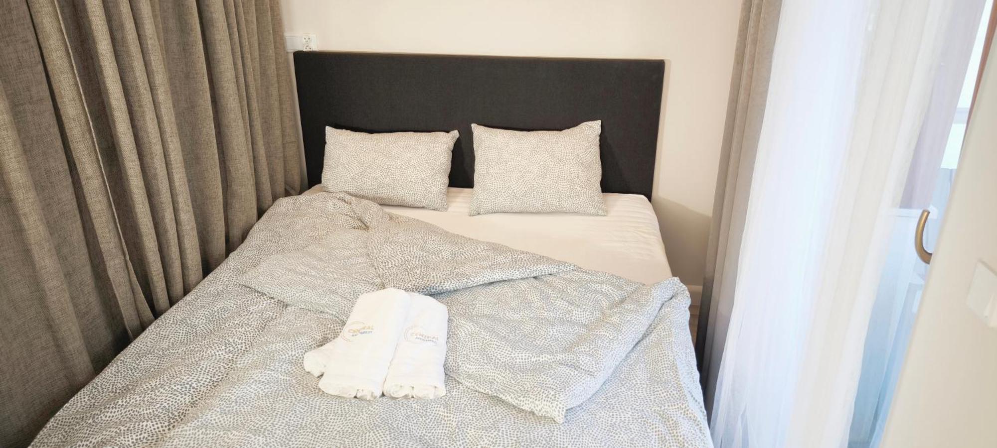 Central Apartments Neptun Park 1 & Parking Гданск Екстериор снимка